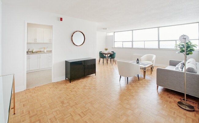 1BD - FULLY RENOVATED WITH AC - PRIME ETOBICOKE - 1BD - FULLY RENOVATED WITH AC - PRIME ETOBICOKE Unité 1 BD