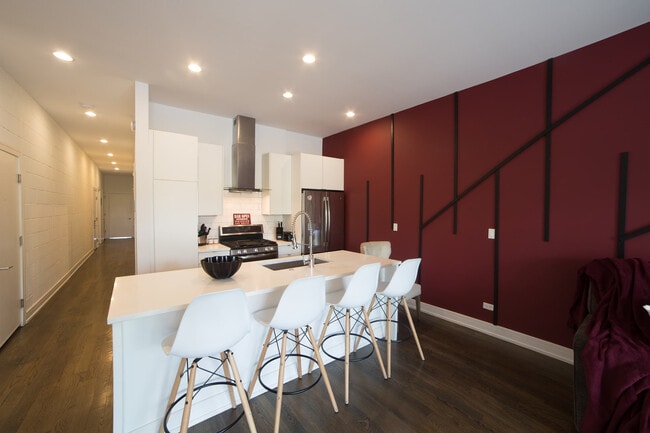 Photo - 2048 W Chicago Ave Unidad ID1244904P