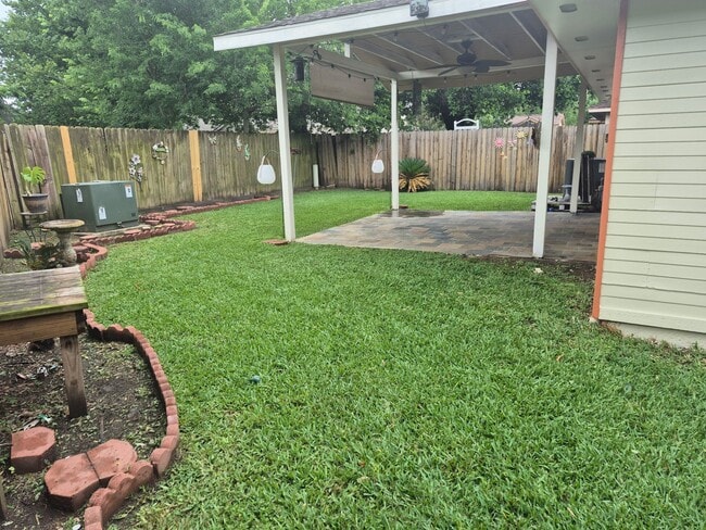 Photo - 18119 Twin Creek Dr