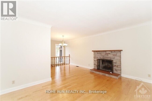 Photo - 39 Epworth Ave
