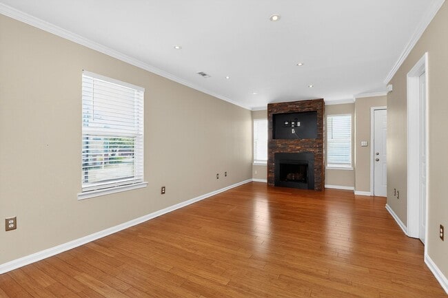 Photo - 3-Story Townhome in Historic Fourth Ward – Uptown Living