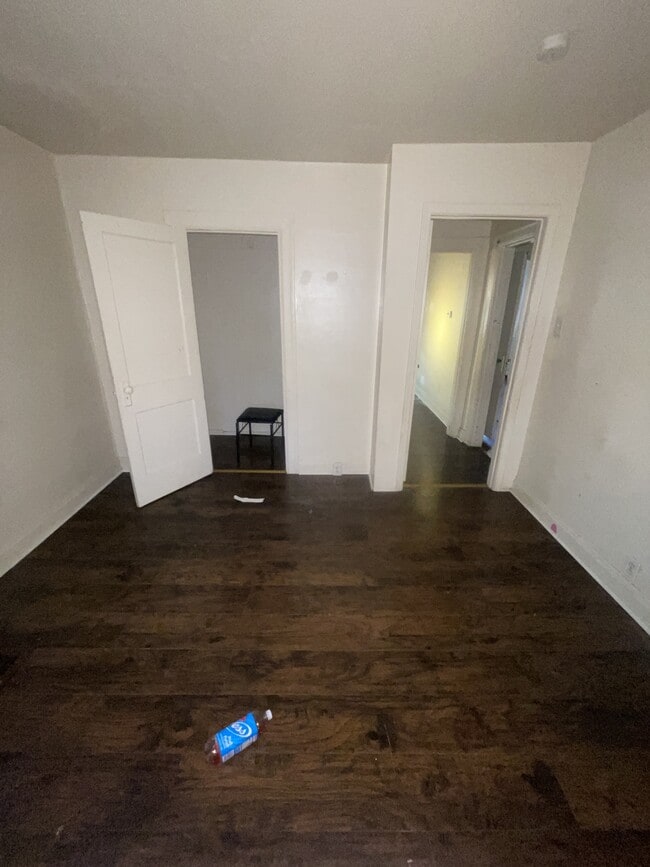 Photo - 8356 Strathmore Pl