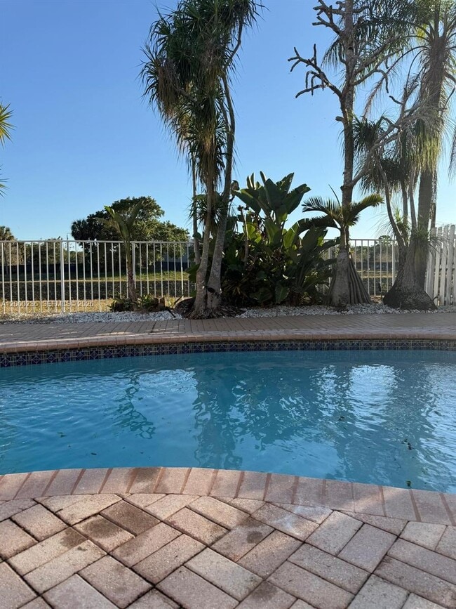 Photo - 8694 Kimble Way Unit 8694