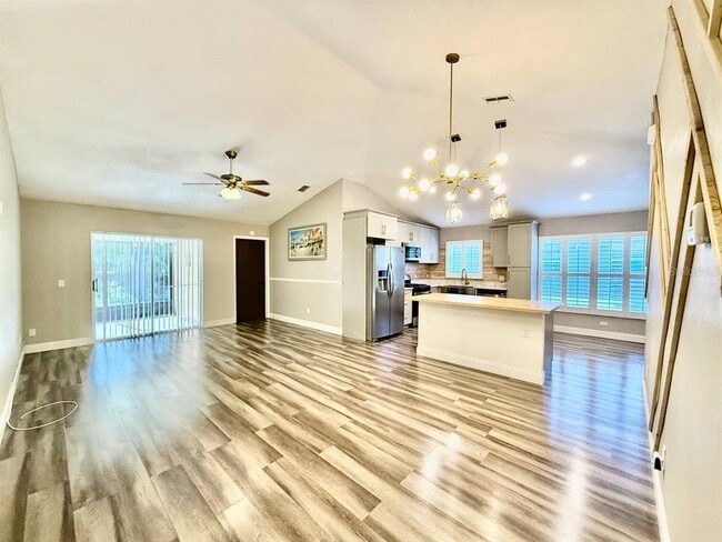 Photo - 8711 Busch Oaks St