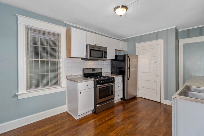 Photo - 3714 Walnut St