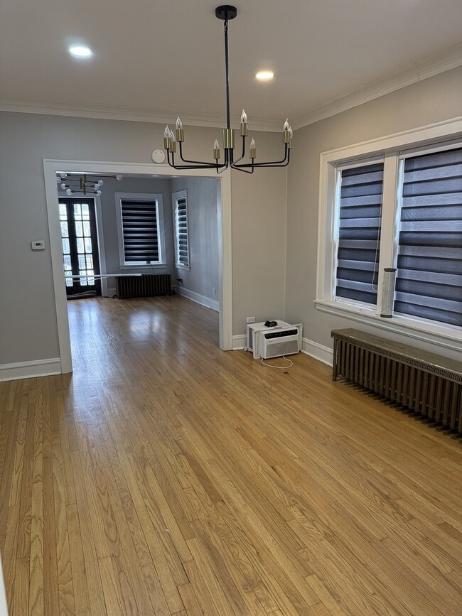 Photo - 2230 N Mulligan Ave