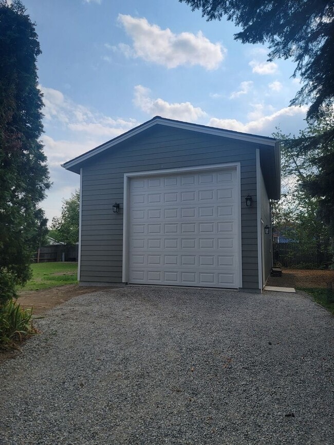 Photo - Updated 3 Bed 2 Bath Home With Brand New 2...
