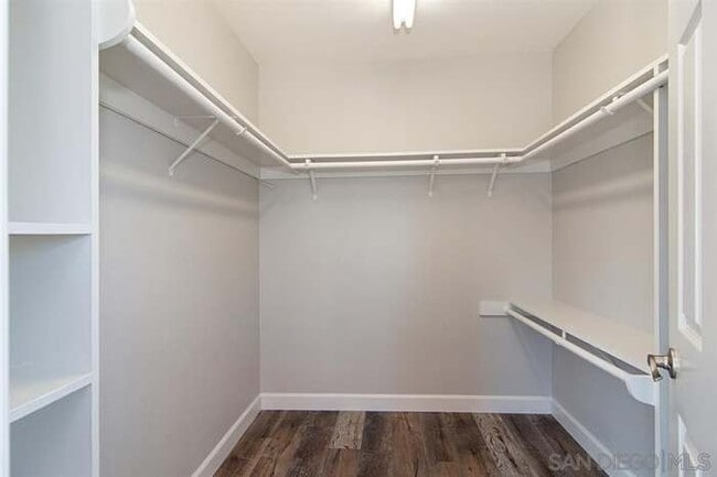 Photo - 375 East Moss Street