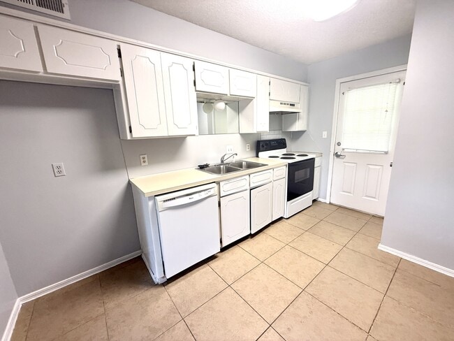 Photo - 2206 Shenandoah Dr