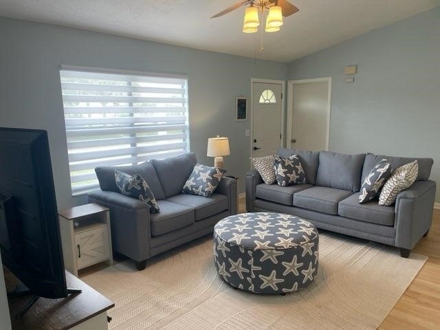 Photo - 1080 Seamist Ln