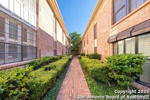 Photo - 7815 Broadway St Unidad 206B