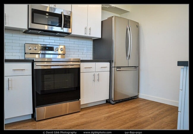 1566 Myers Ln Unit 102