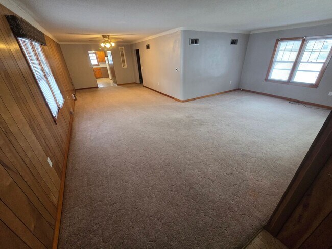 Photo - 2 bedroom house in Lohrville now available! $725