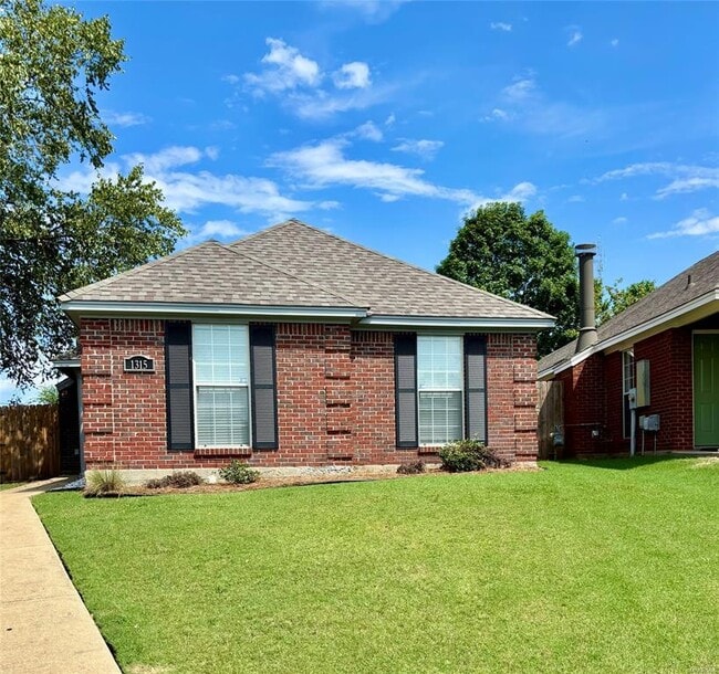 Photo - 1315 Cameron Ct