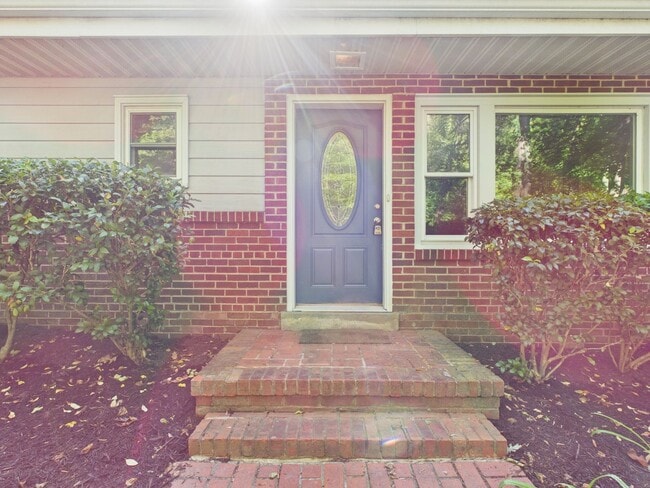 Photo - 7854 Whitworth Rd