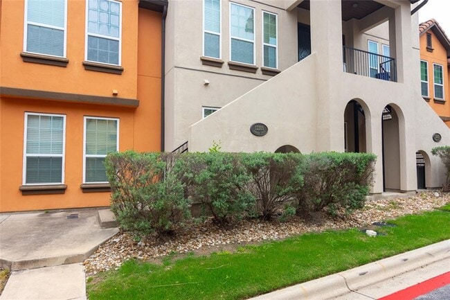 Building Photo - 12205 Terraza Cir Unit 59