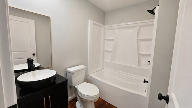 Photo - 134 Allen St