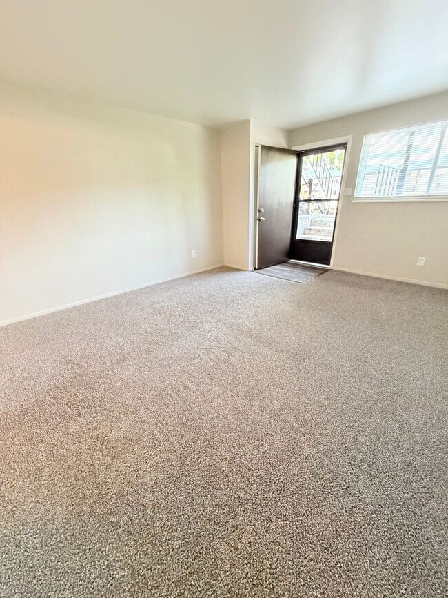 Photo - Eagleview Ct-1805 Unit #1