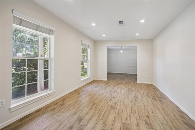 Photo - 5942 Portal Dr