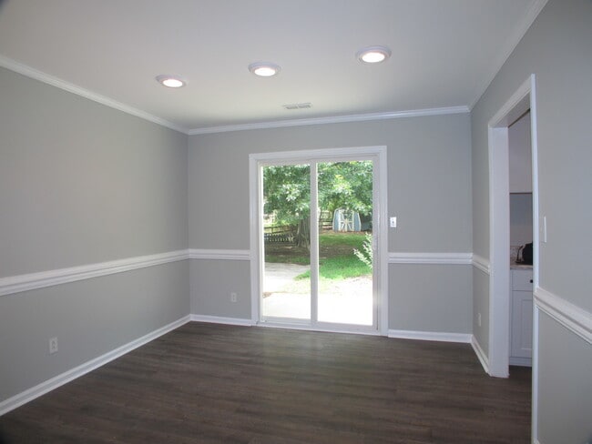 Photo - Charming Home located in the popular Raebu...