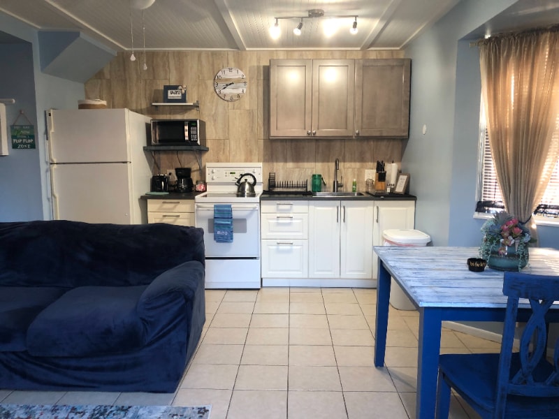 Photo - 801 11th Ave W