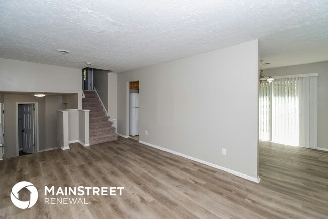 Photo - 2215 Fairway Cir SW