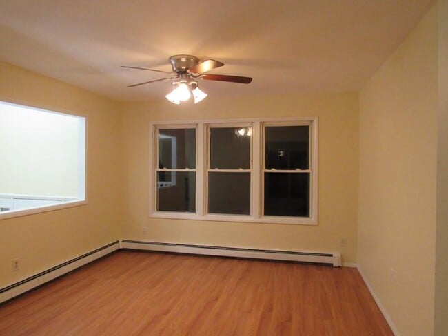 Photo - 7 Tree Hollow Ln Unit Guest House