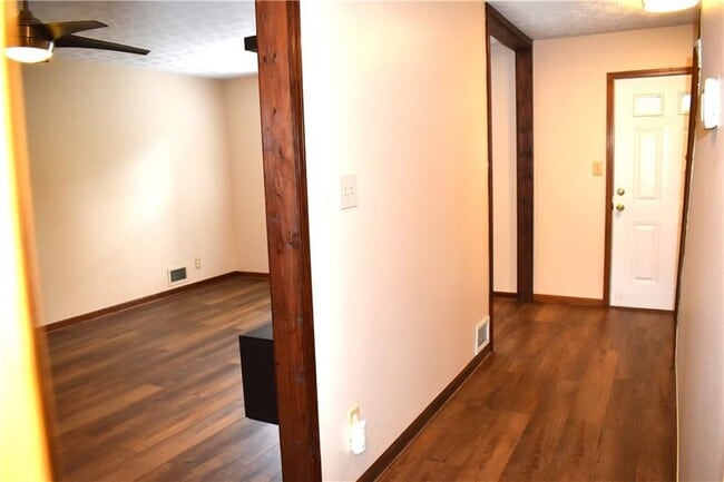 2264 Post Oak Dr