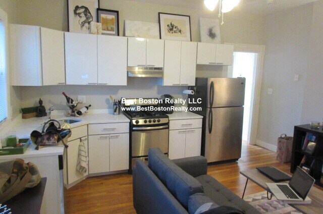26 JFK St. Unit 7