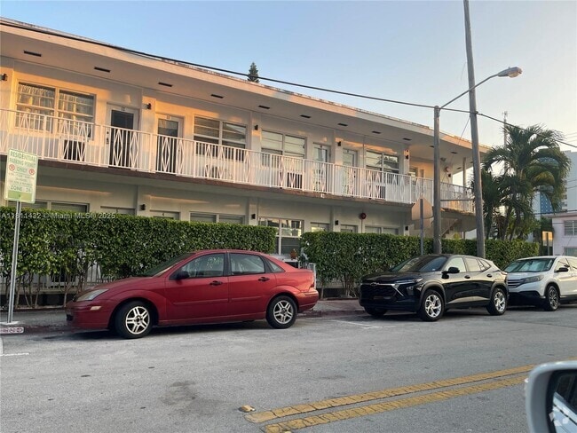Building Photo - 620 76th St Unit 12 Rental