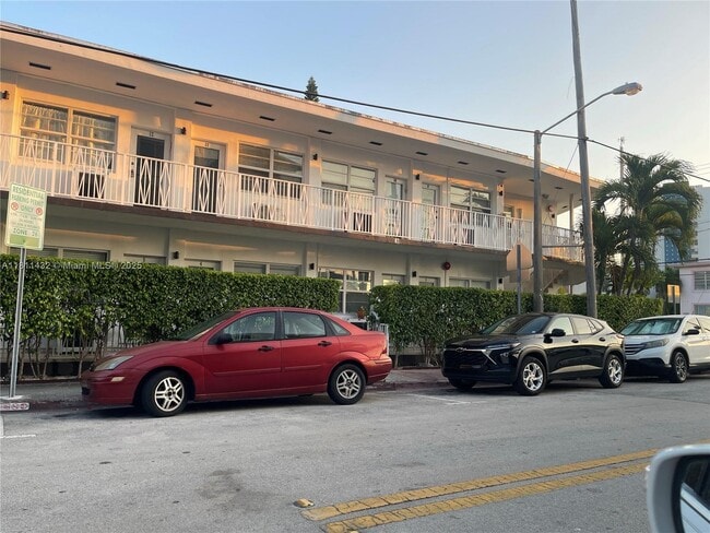 Photo - 620 76th St Unidad 12 Rental