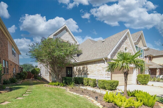 Photo - 2142 Waterford Park St