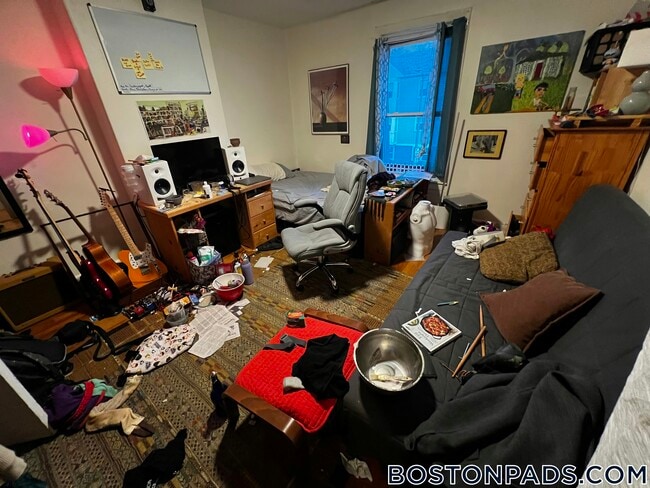 Photo - 684 Parker St Unit 2