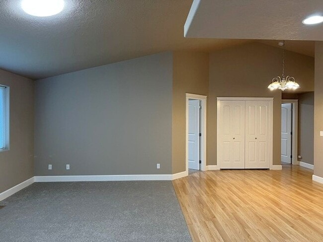 Photo - 3Bd/2Ba Single Story House - Available to View!