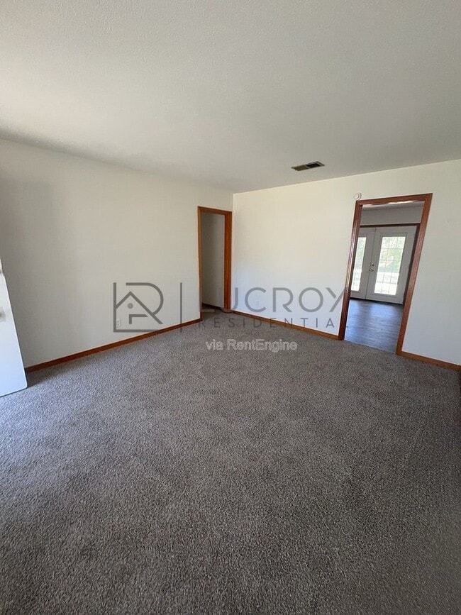 Photo - 2242 Castle Hill Dr