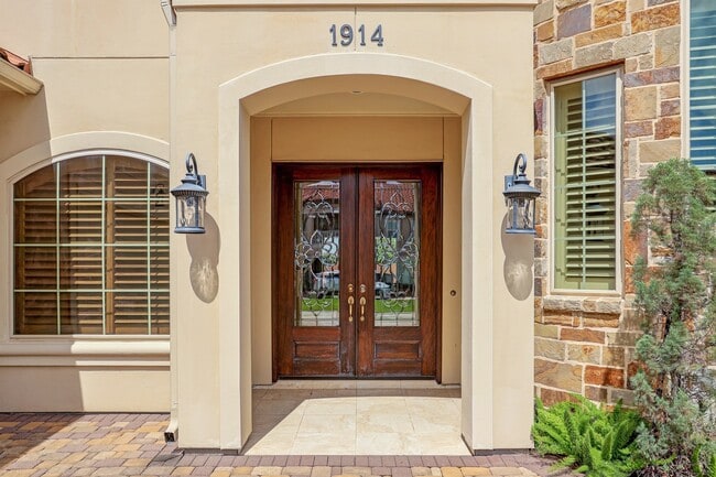 Photo - 1914 Mystic Arbor Ln