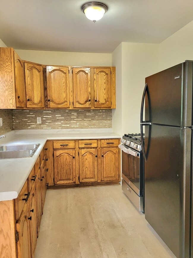 Photo - 4931 Appleton Ave