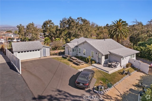 Building Photo - 16801 E Buena Vista Ave Rental