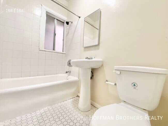 Photo - 425 S Grand View St Unidad 5502