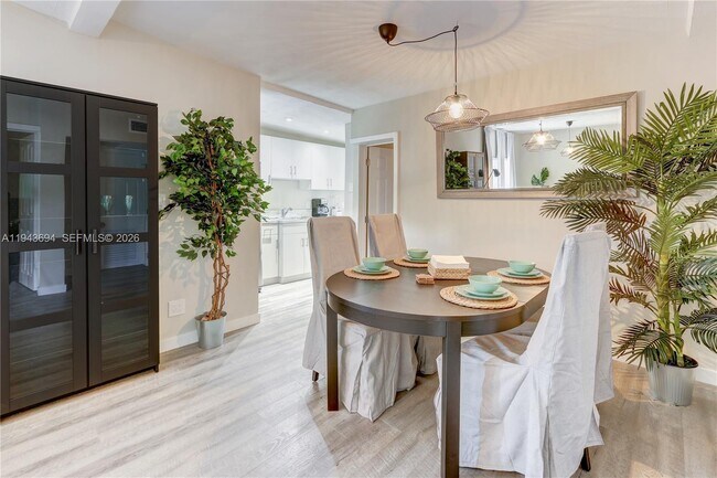 Photo - 427 S 24th Ave