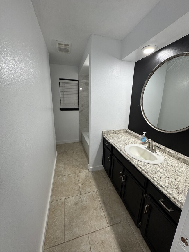 Photo - 12901 NE 36th St