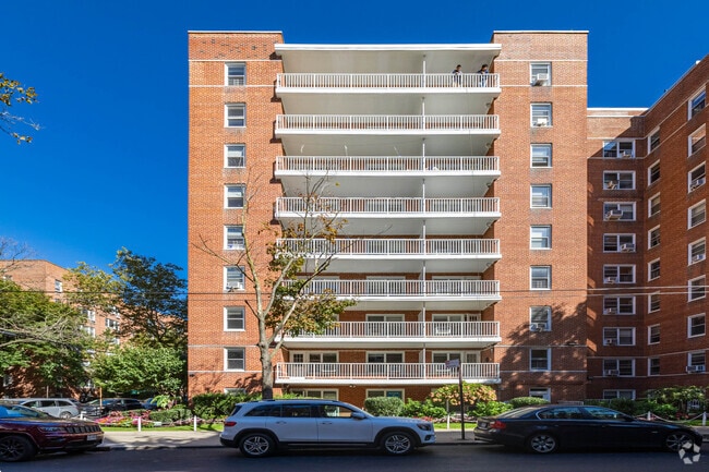 Photo - The Barclay Plaza