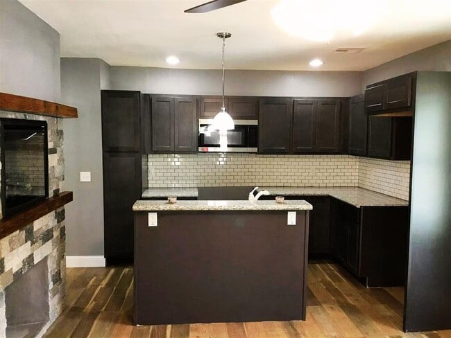 Photo - 1628 NE 12th St