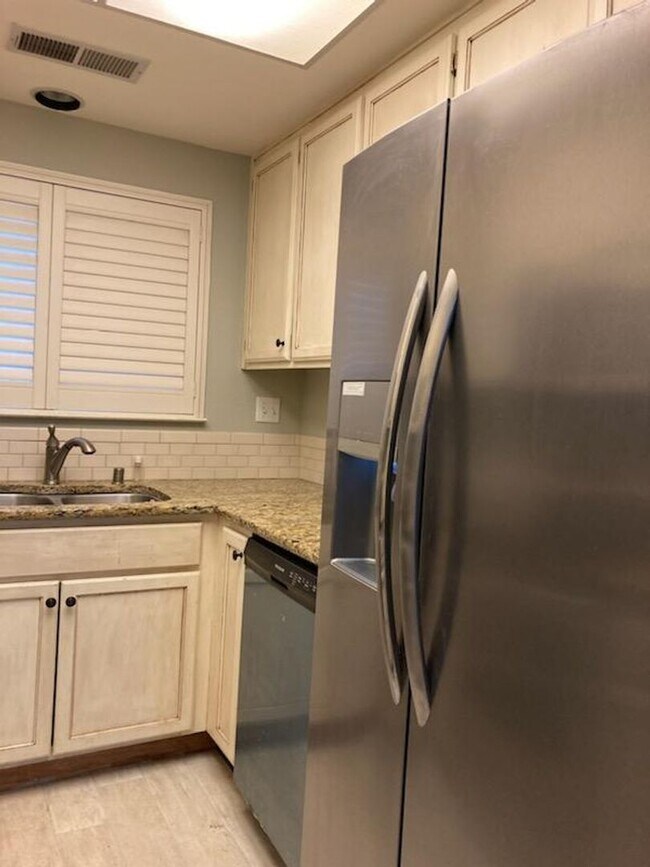 Photo - **Centrally Located in Santa Rosa!!**