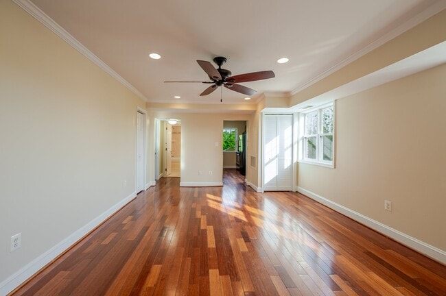 Photo - 3868 9th St SE Unit 302