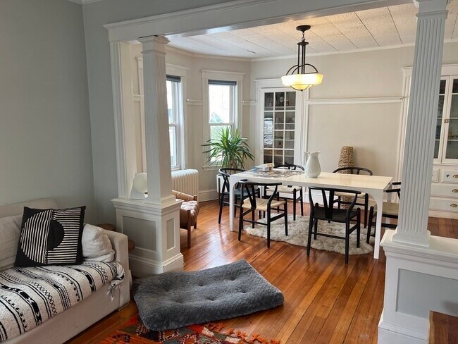 Photo - 70 Wren St Unit 1