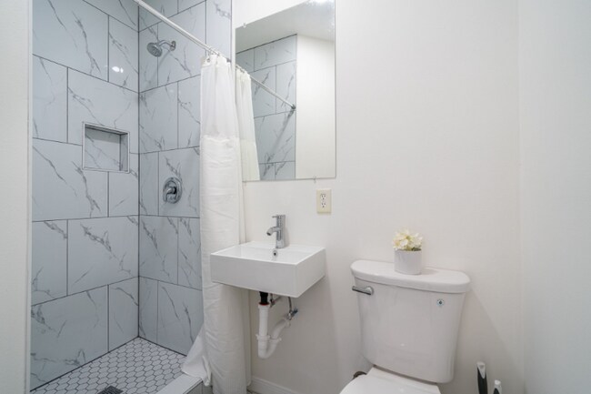 Photo - 7237 Boggess Rd