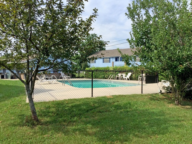 Foxboro Apartments - Foxboro Apartments