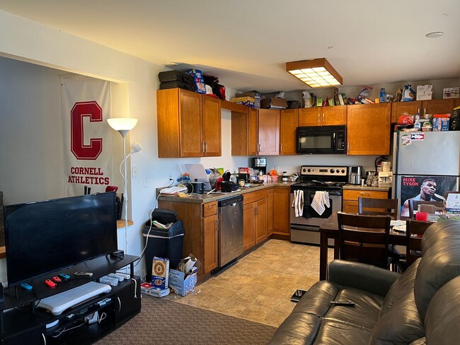Photo - Ravenwood Apartments