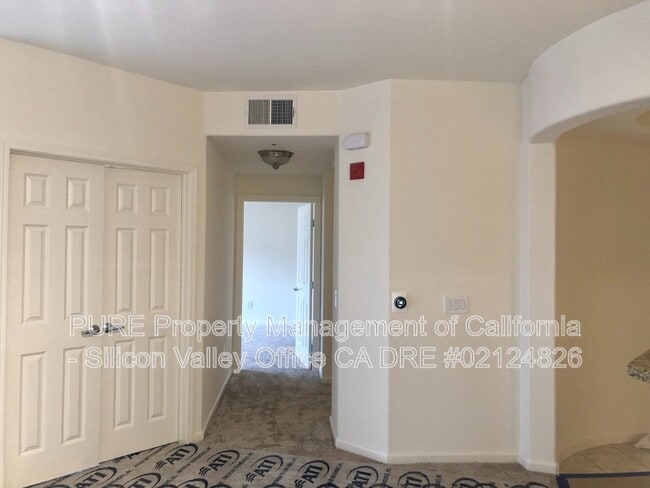 Photo - 1310 Saddle Rack St